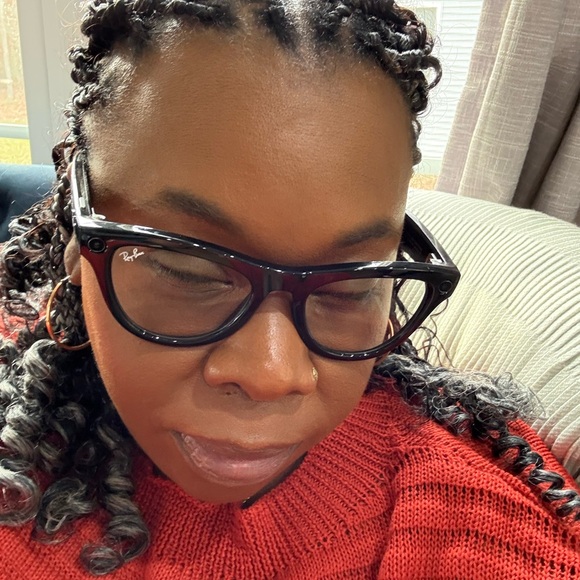 Meet your Posher, Yolanda - Picture 2 of 3